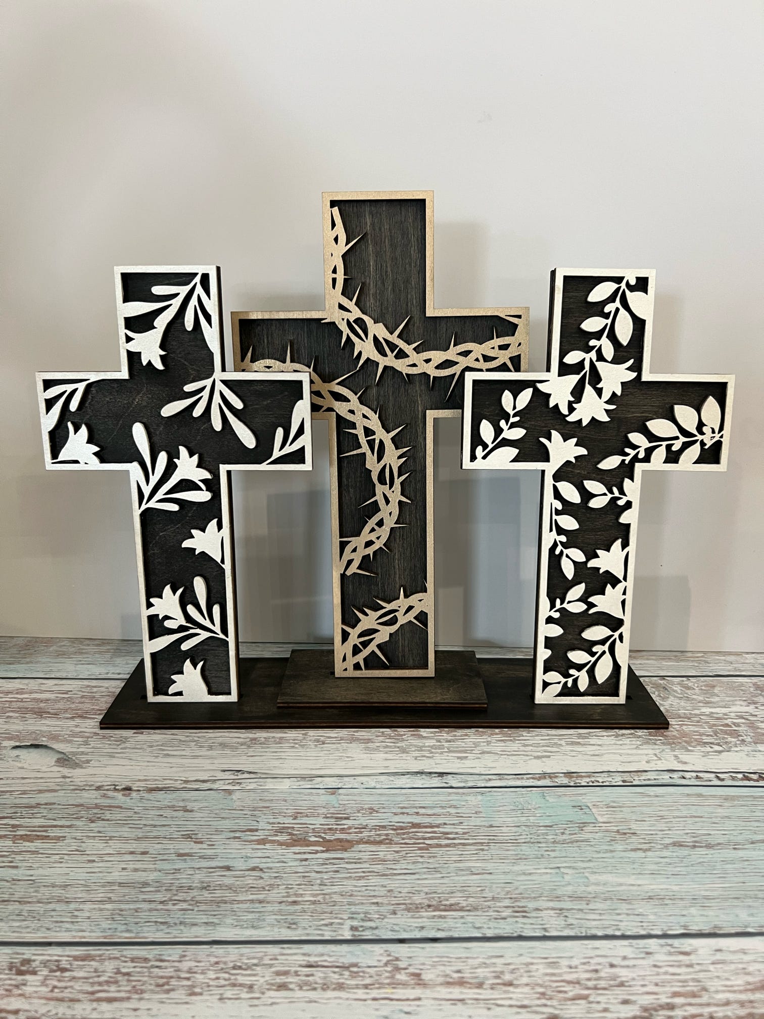 3D Layered Cross Trio P013776