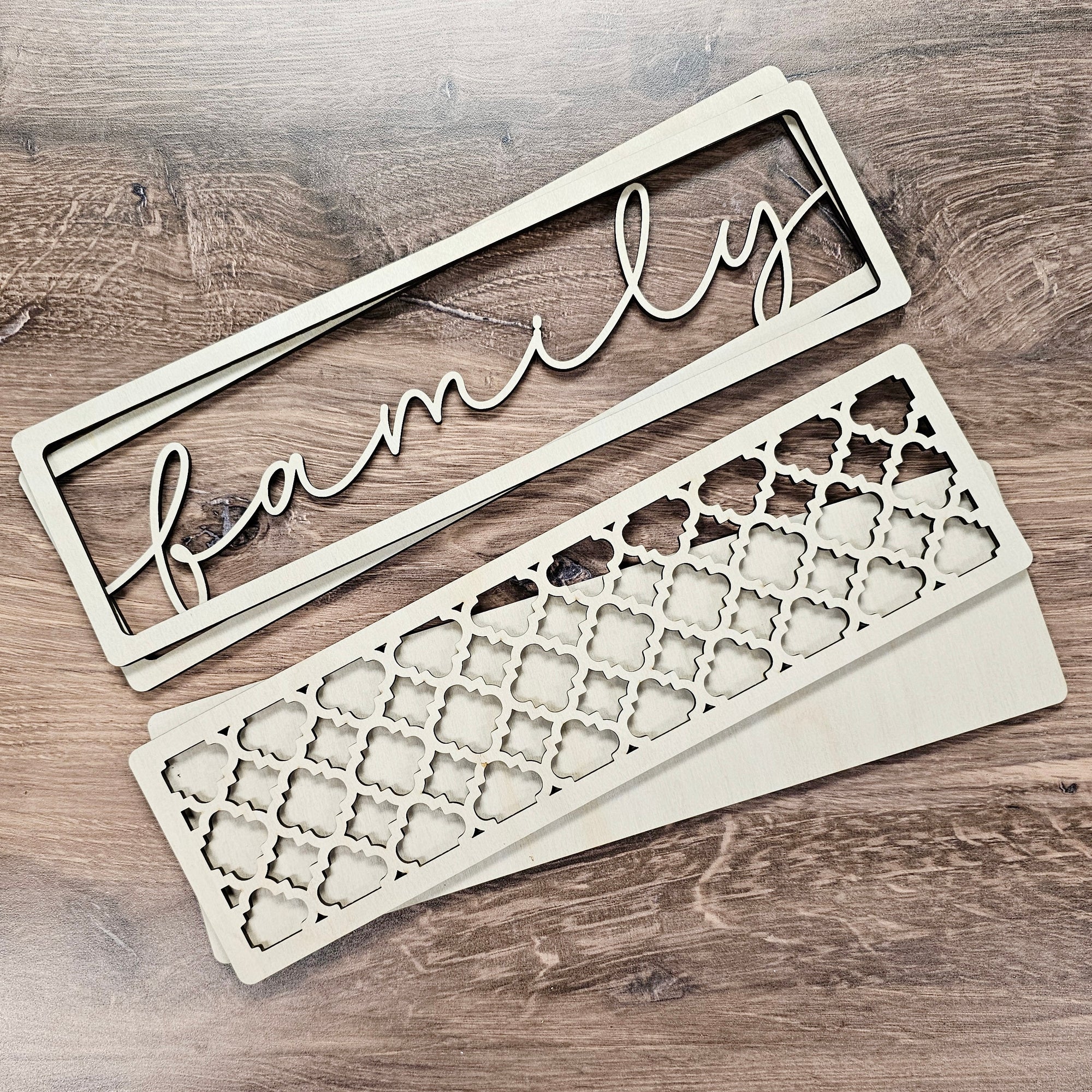 Family Layered Chunky Shelf Sitter P13698