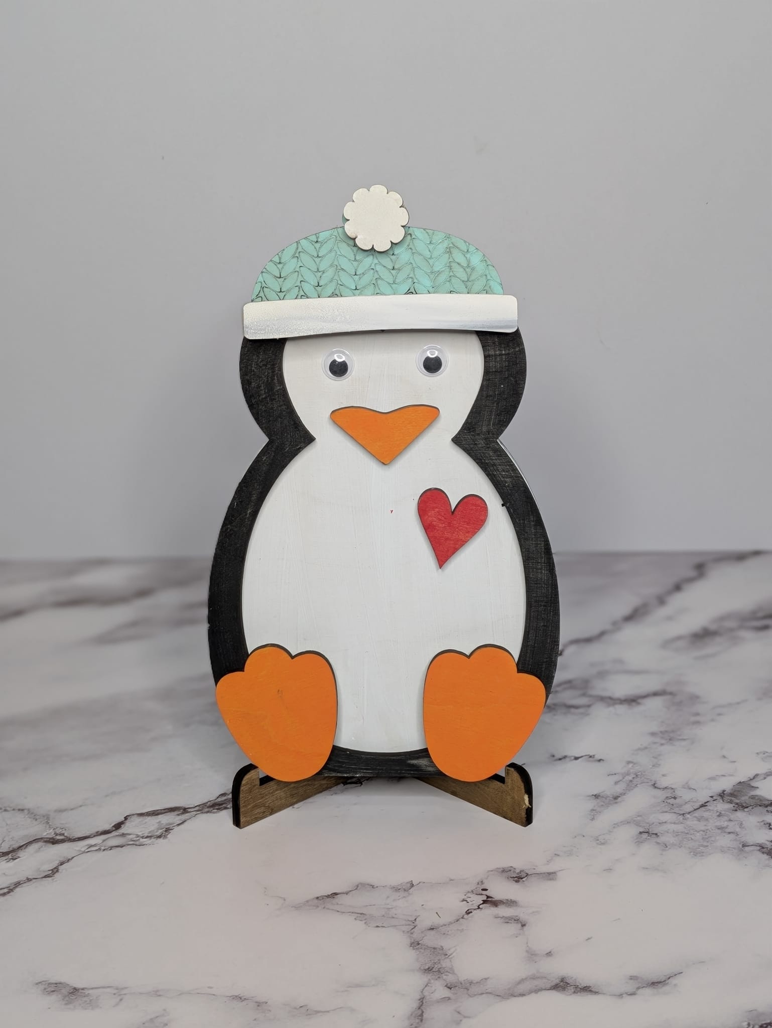 Cute Penguin P13706
