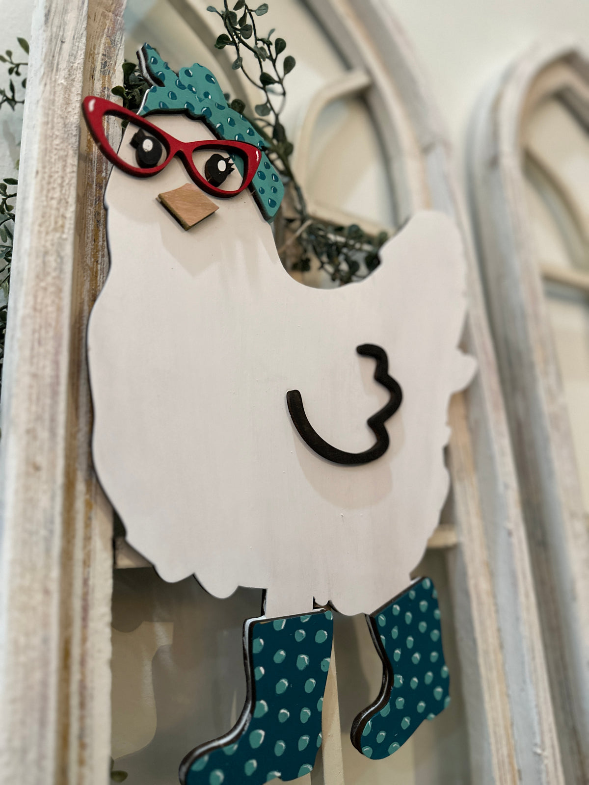 Dolled Up Chicken  Mini Door Hanger P02685