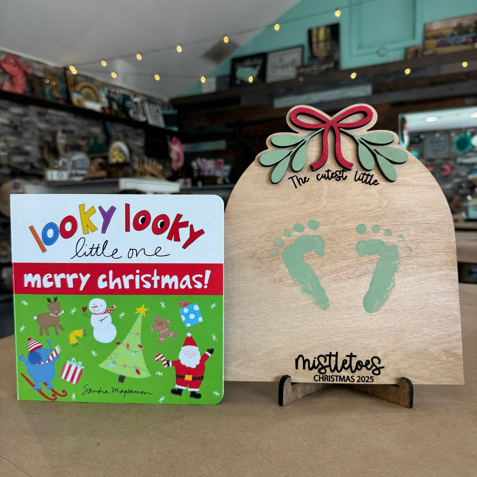 12.17 @ 10am-Footprint Mistletoe Project- Looky Looks little one Merry Christmas