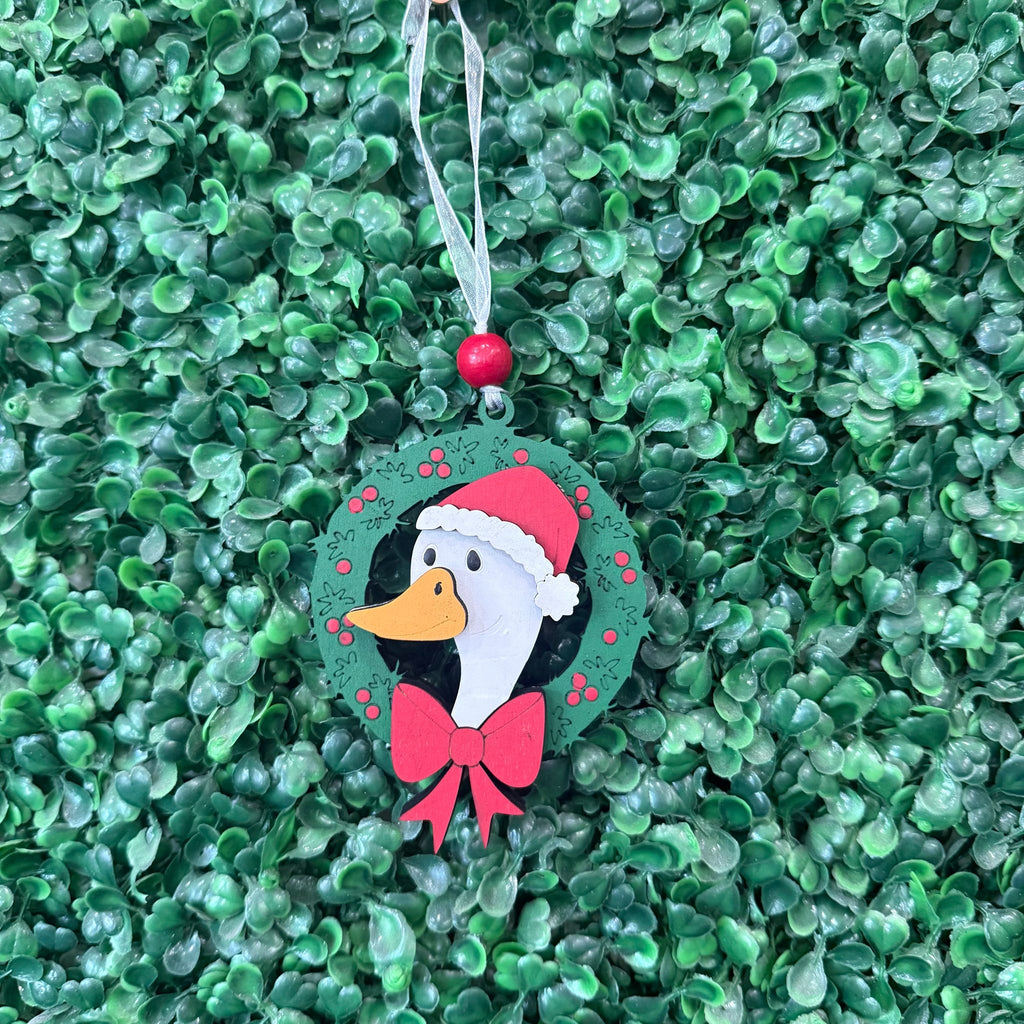 Goose in Santa Hat Wreath Ornament G0798
