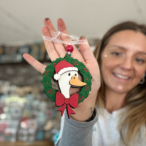 Goose in Santa Hat Wreath Ornament G0798
