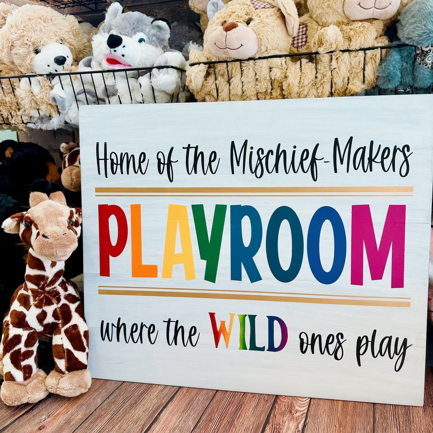Home of the Mischief Makers Playroom SIGNATURE DESIGN P03530