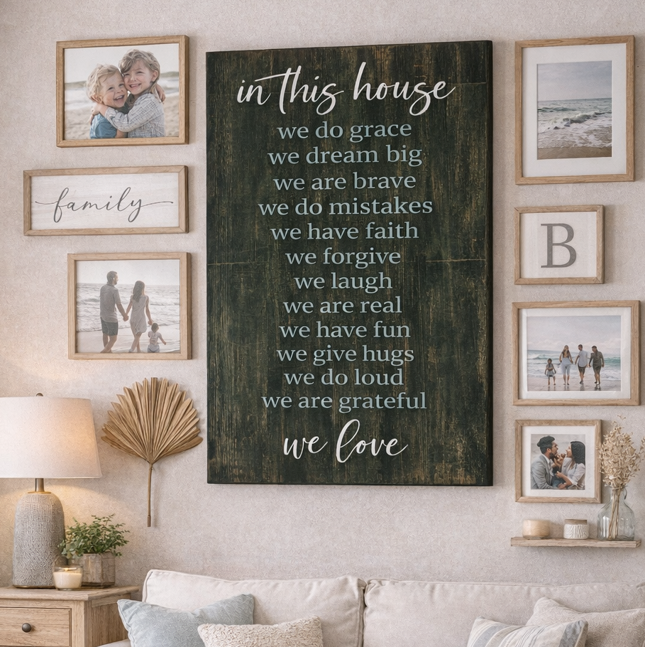 In This House We Love SIGNATURE DESIGN P2221