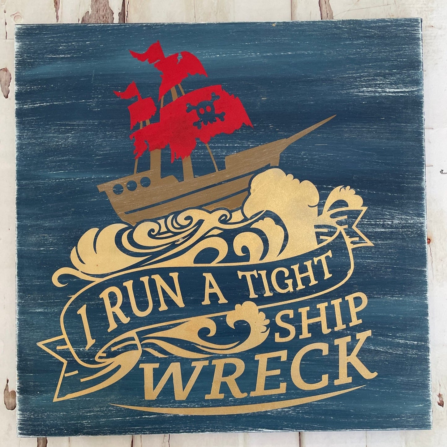 I run a tight shipwreck pirate Boat Square Design P03840