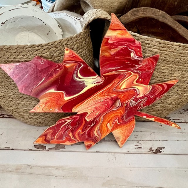 Leaf Paint Pour Shape P02875