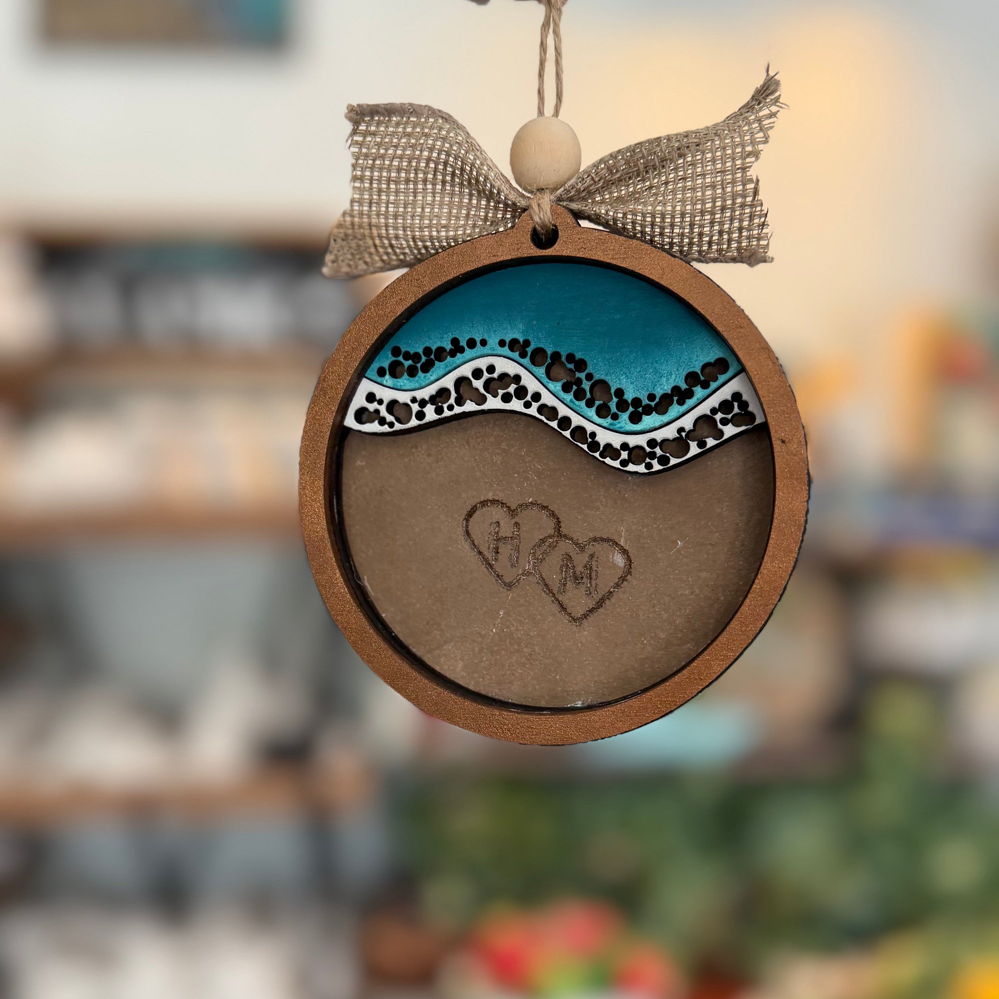 Name Engraved Beach Scene Ornament -G0696