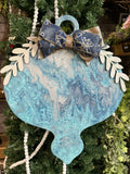 Vintage Ornament Paint Pour Shape P13573