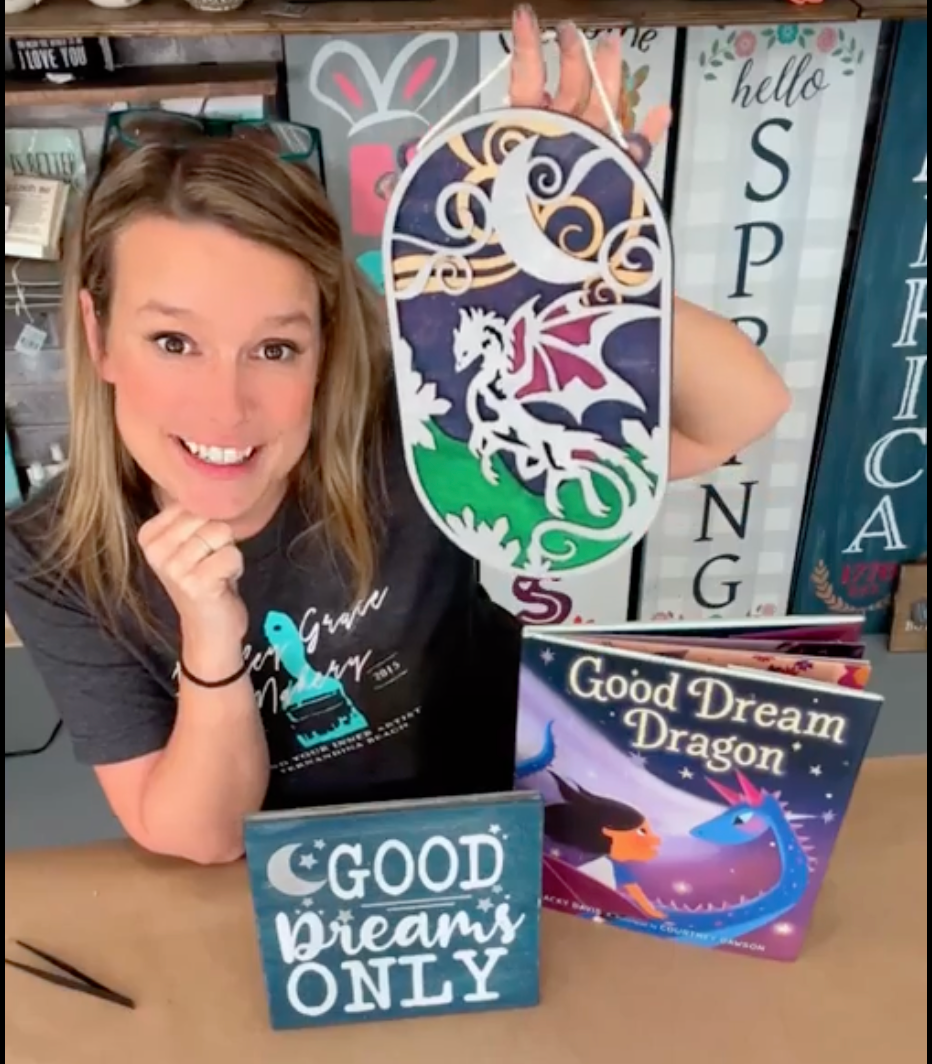CREATIVE MINI MAKER BOOK CLUB