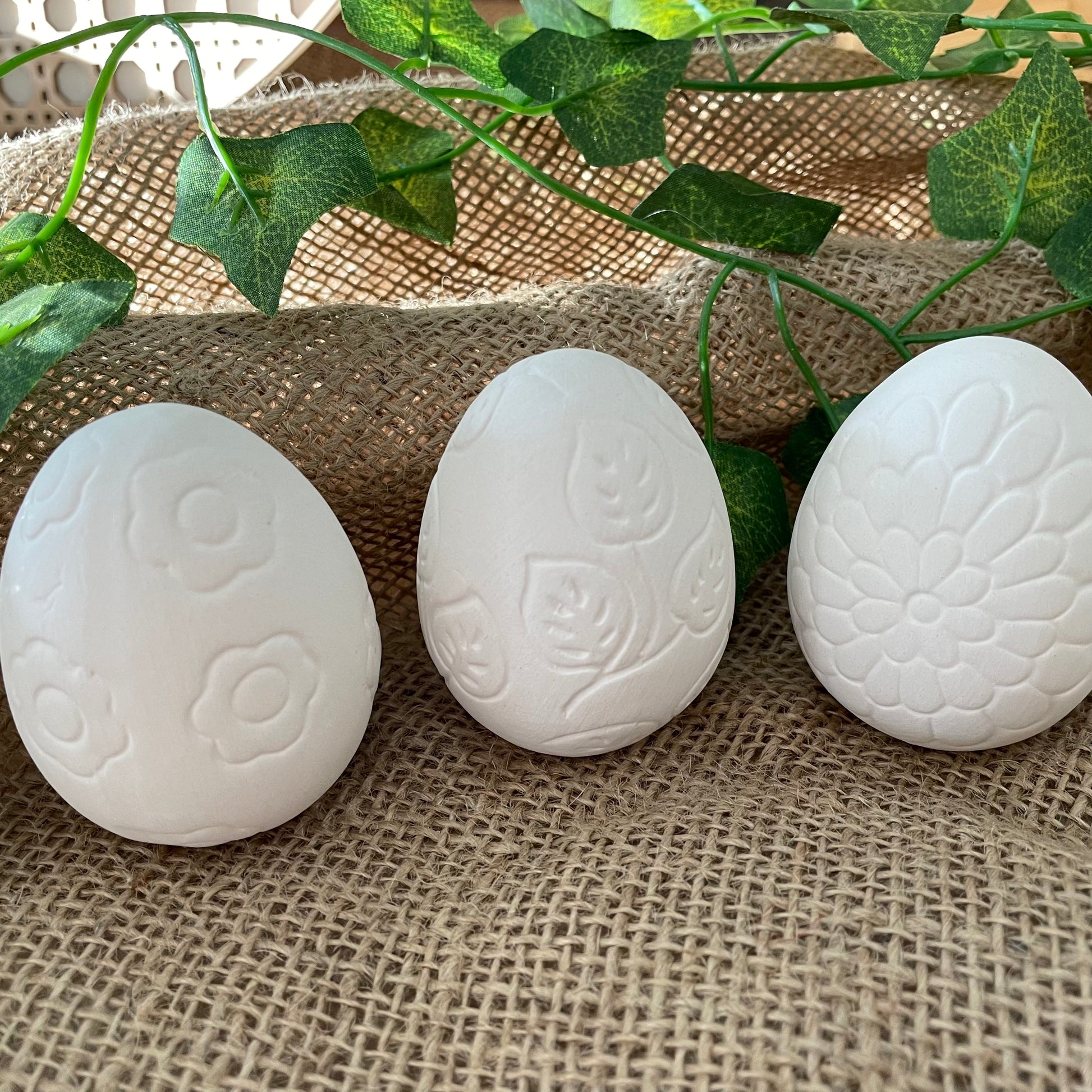 Textured Ceramic Easter Egg - Paisley Grace Makery