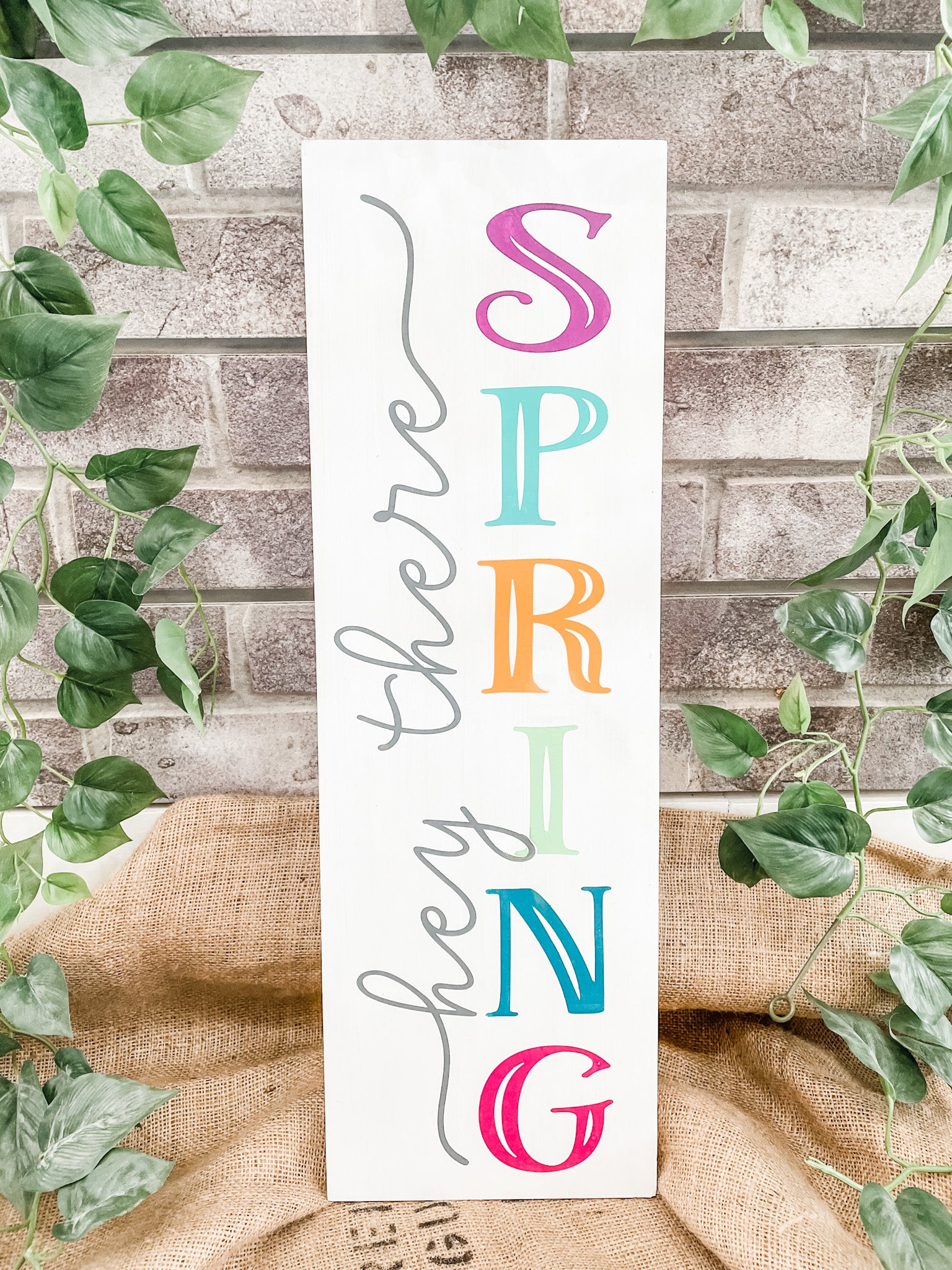 Hey There Spring Vertical: Plank Design - Paisley Grace Makery