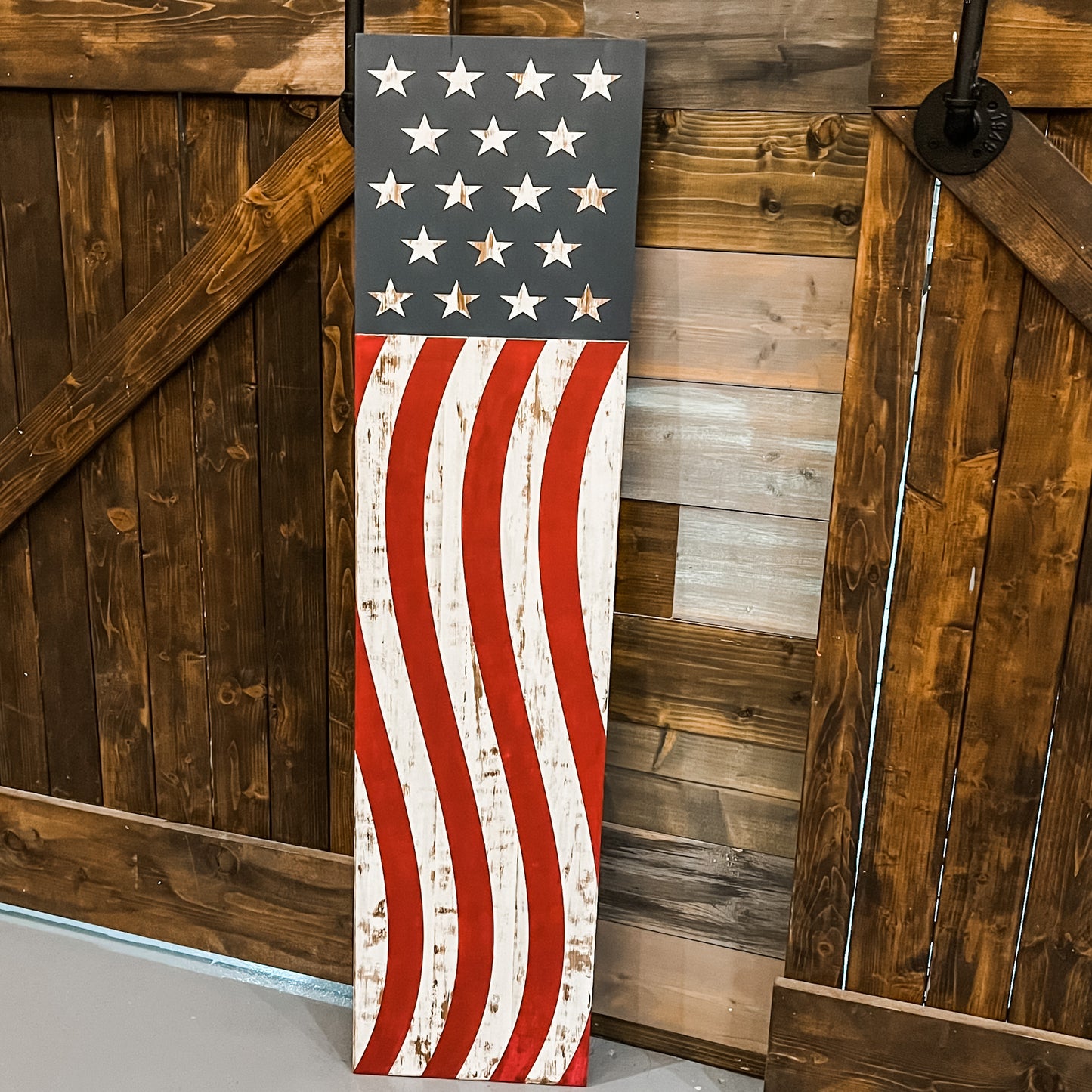 American Flag Vertical: Plank Design - Paisley Grace Makery