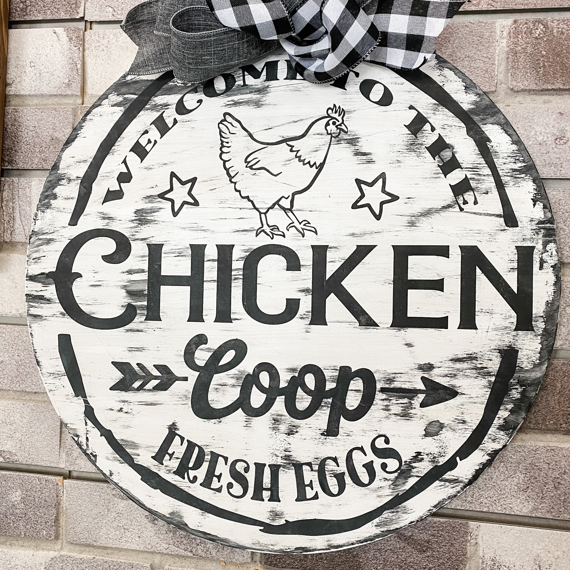 Welcome to the Chicken Coop: DOOR HANGER DESIGN - Paisley Grace Makery