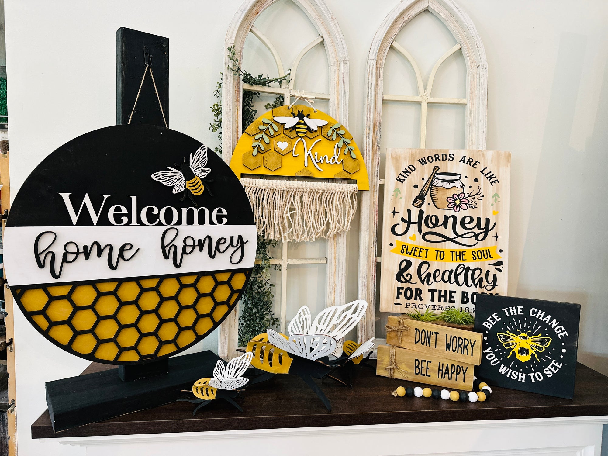 Bee Entire Collection Bundle Price P2528