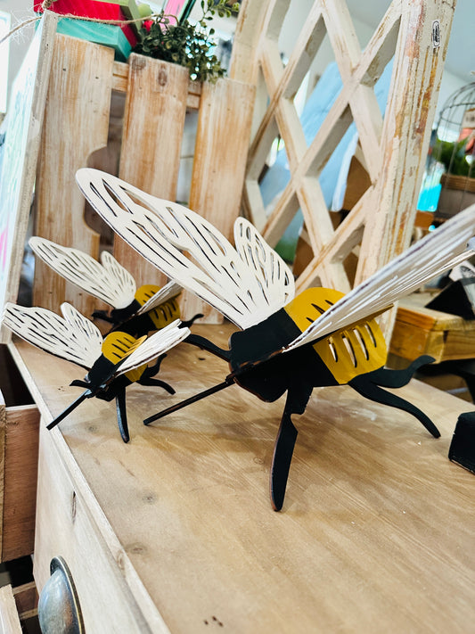 Standing Bees 3D Shelf Sitters