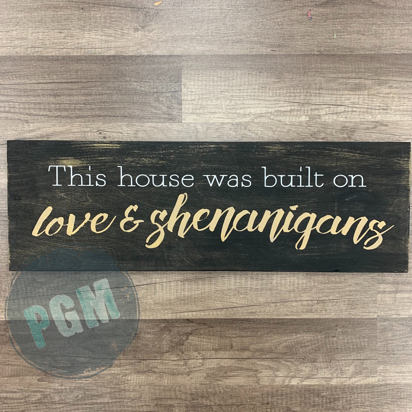 THIS HOUSE WAS BUILT ON LOVE AND SHENANIGANS: PLANK DESIGN - Paisley Grace Makery
