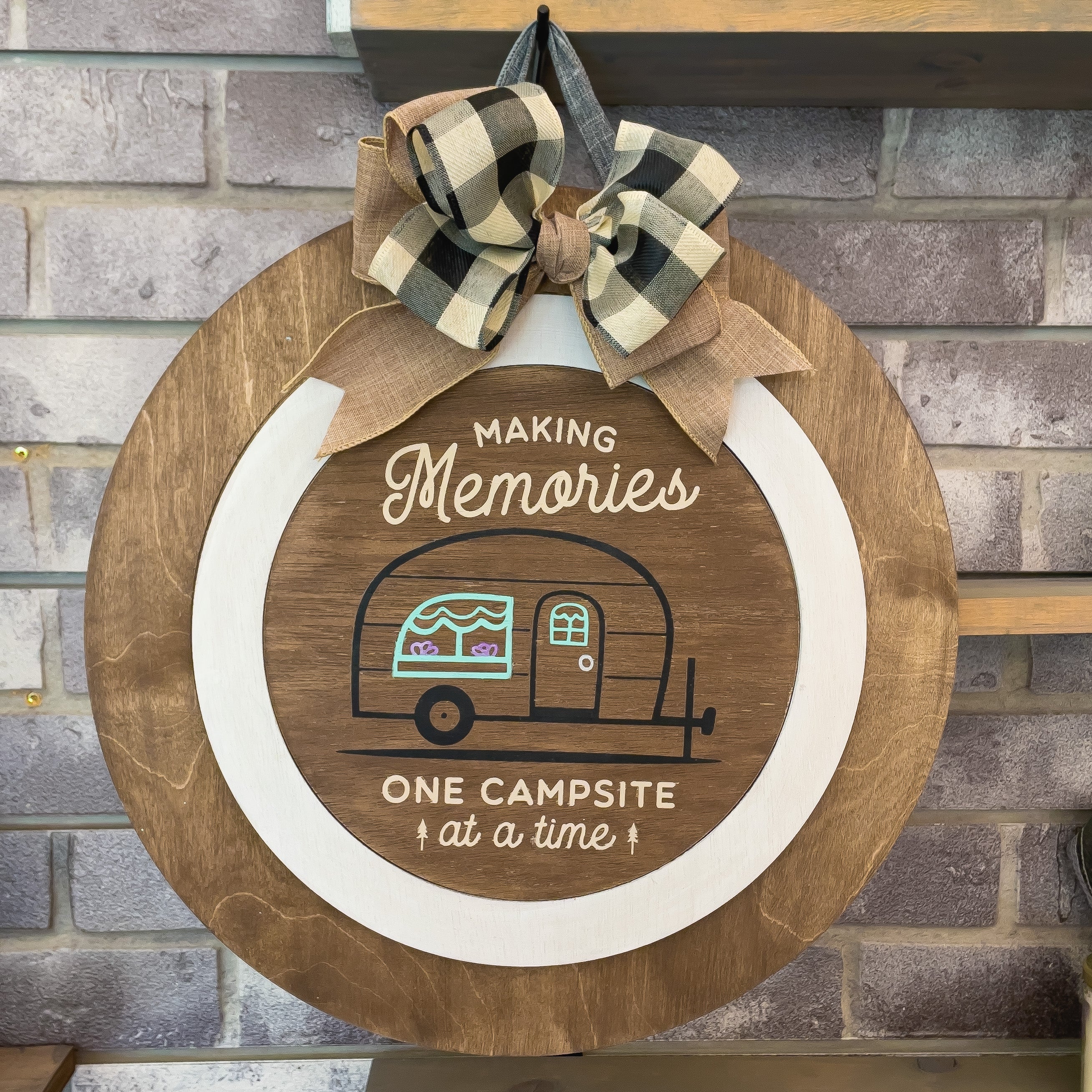 Making Memories One Campsite At A Time: Round Design & Swappable Door Hanger Design - Paisley Grace Makery